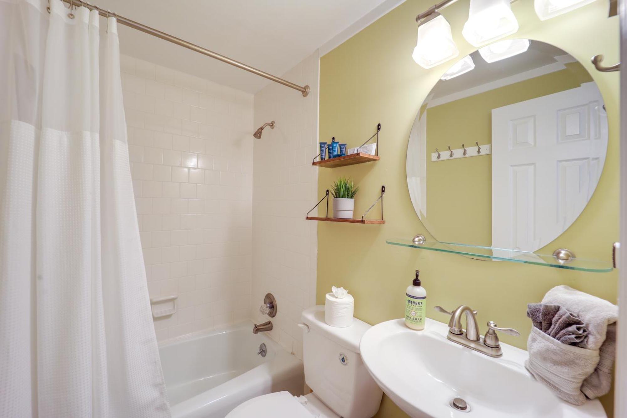 Sugar Mountain Condo With Aandc - Walk To Ski And Golf! Экстерьер фото