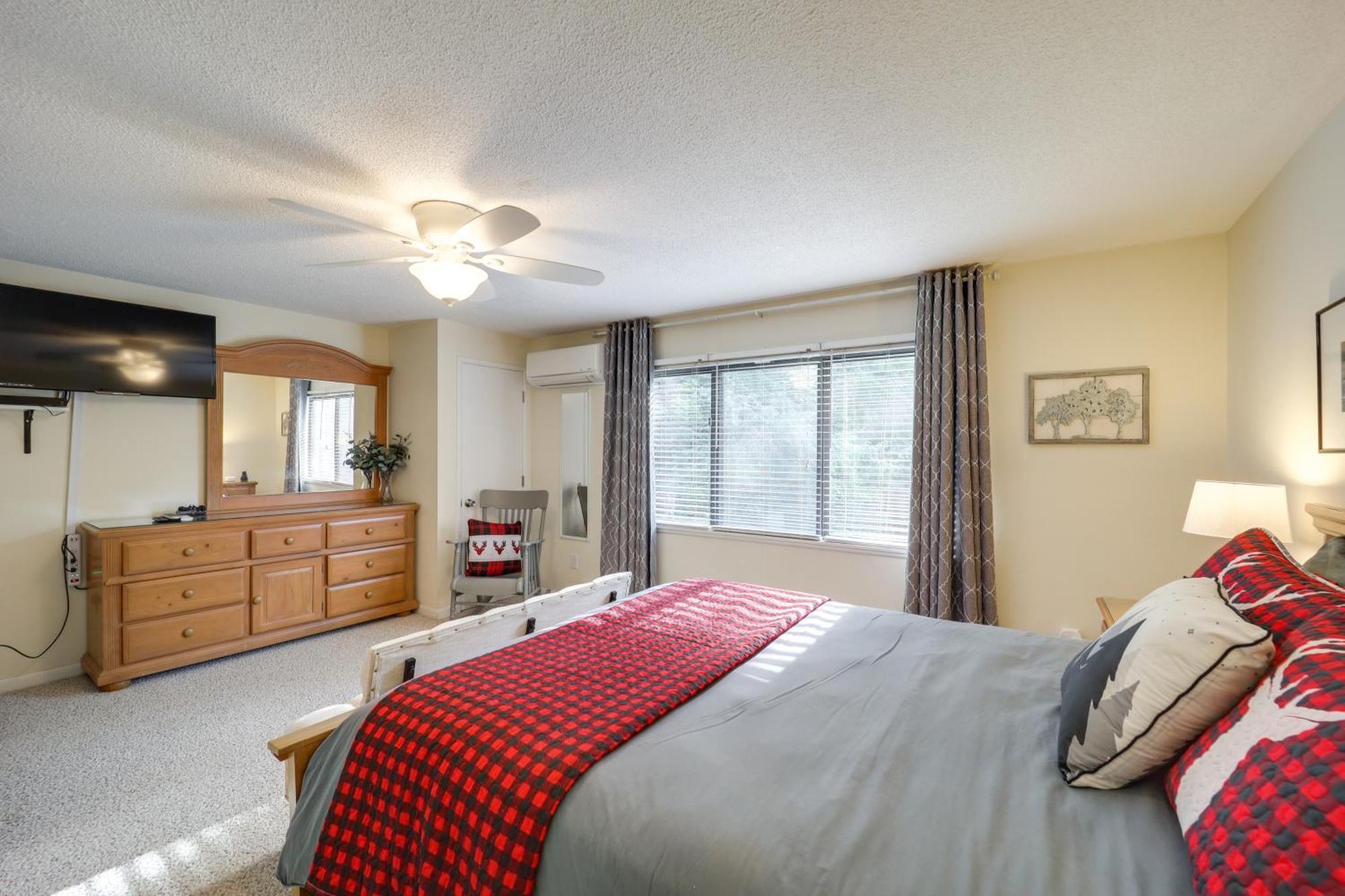 Sugar Mountain Condo With Aandc - Walk To Ski And Golf! Экстерьер фото